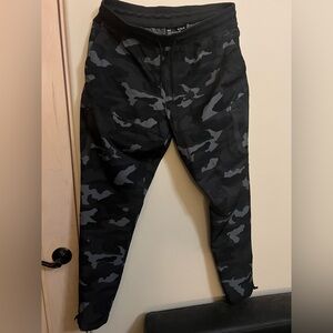 Under Armour Black and Gray Cargo Pants with Modern Camo